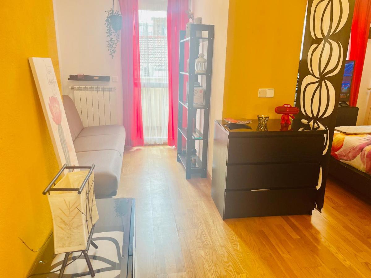 Atico Individual & Terraza, 6 Min En Metro Atocha Apartamento